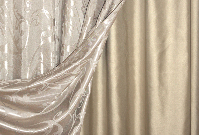 Бежевые шторы в интерьере — признак изысканного вкуса в фото