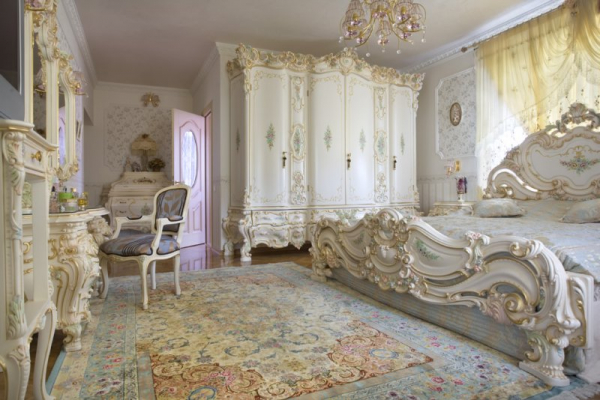 Спальня в стиле Рококо — ежедневная высокопарная роскошь с излишествами + 69 фото